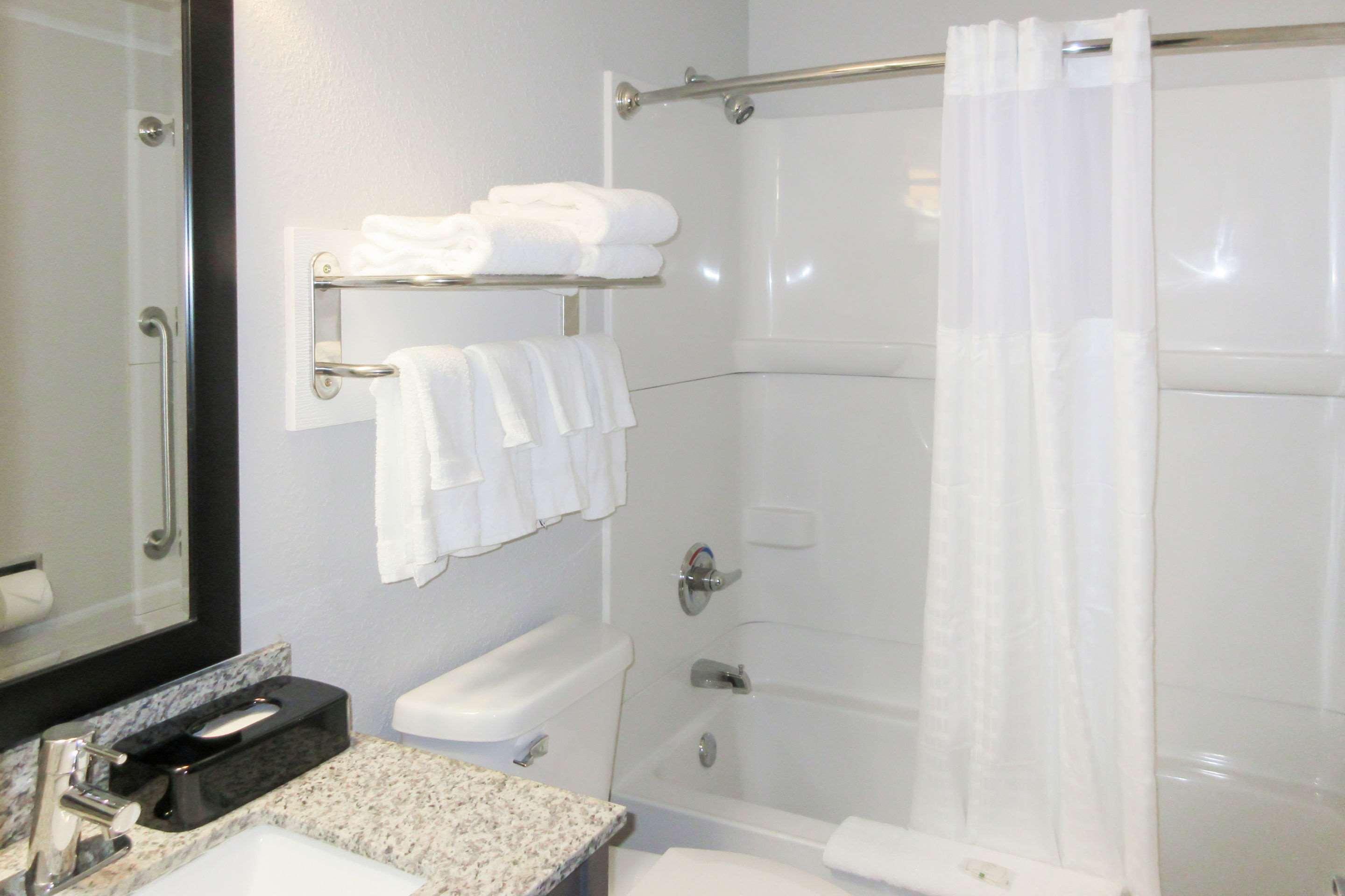 Quality Inn & Suites Hammond Near I-8090 Екстер'єр фото